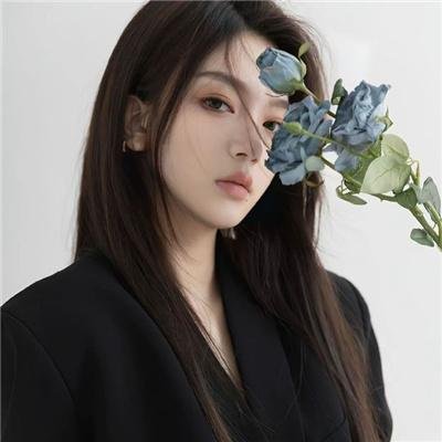 燕子与鹦鹉